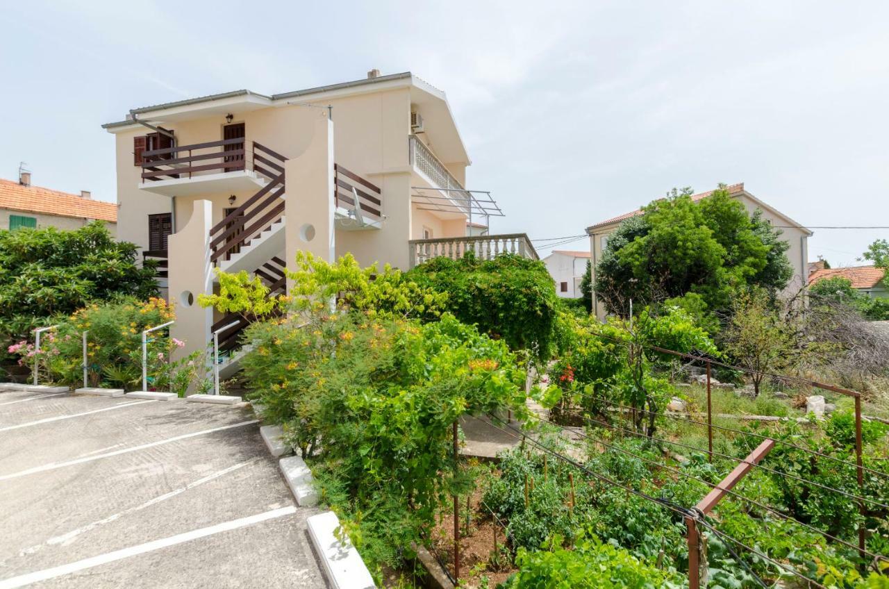 Apartment Damir Primosten Luaran gambar