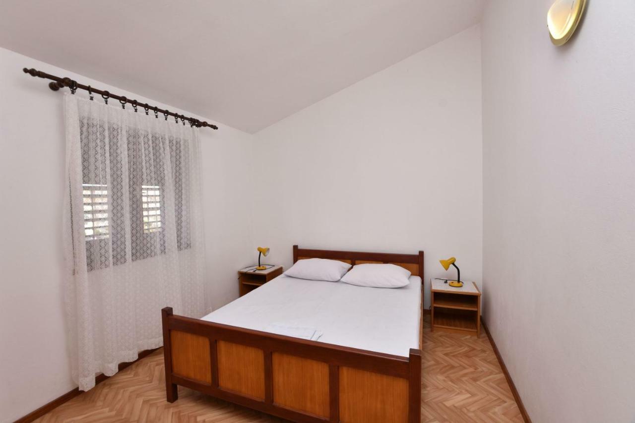 Apartment Damir Primosten Luaran gambar