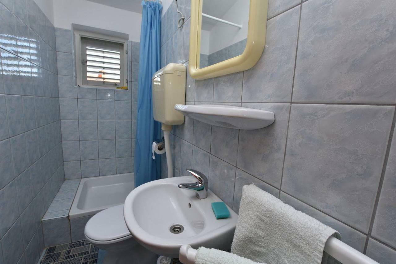 Apartment Damir Primosten Luaran gambar