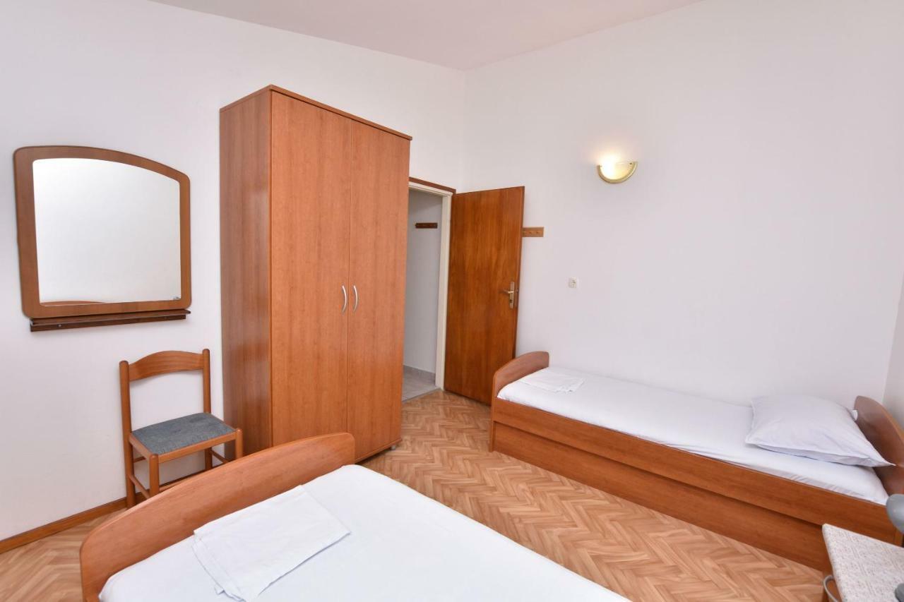 Apartment Damir Primosten Luaran gambar