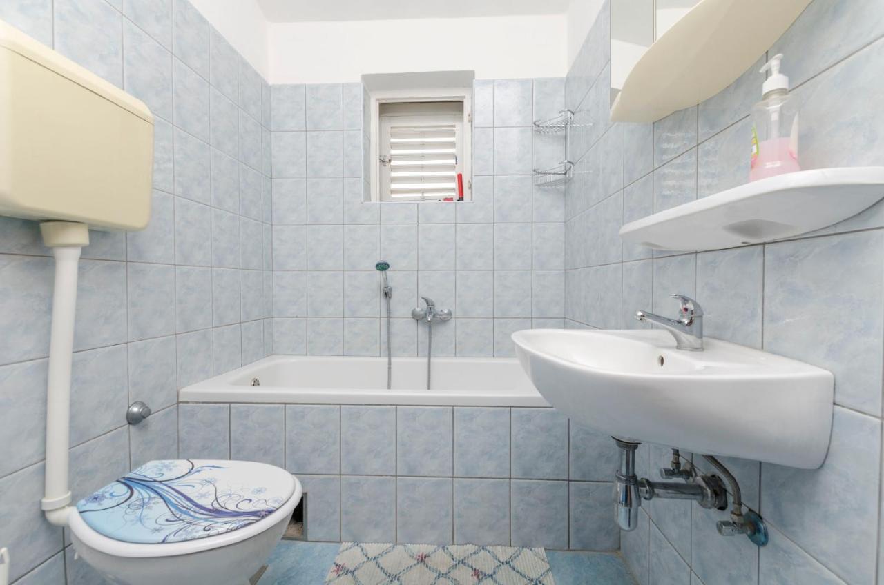 Apartment Damir Primosten Luaran gambar